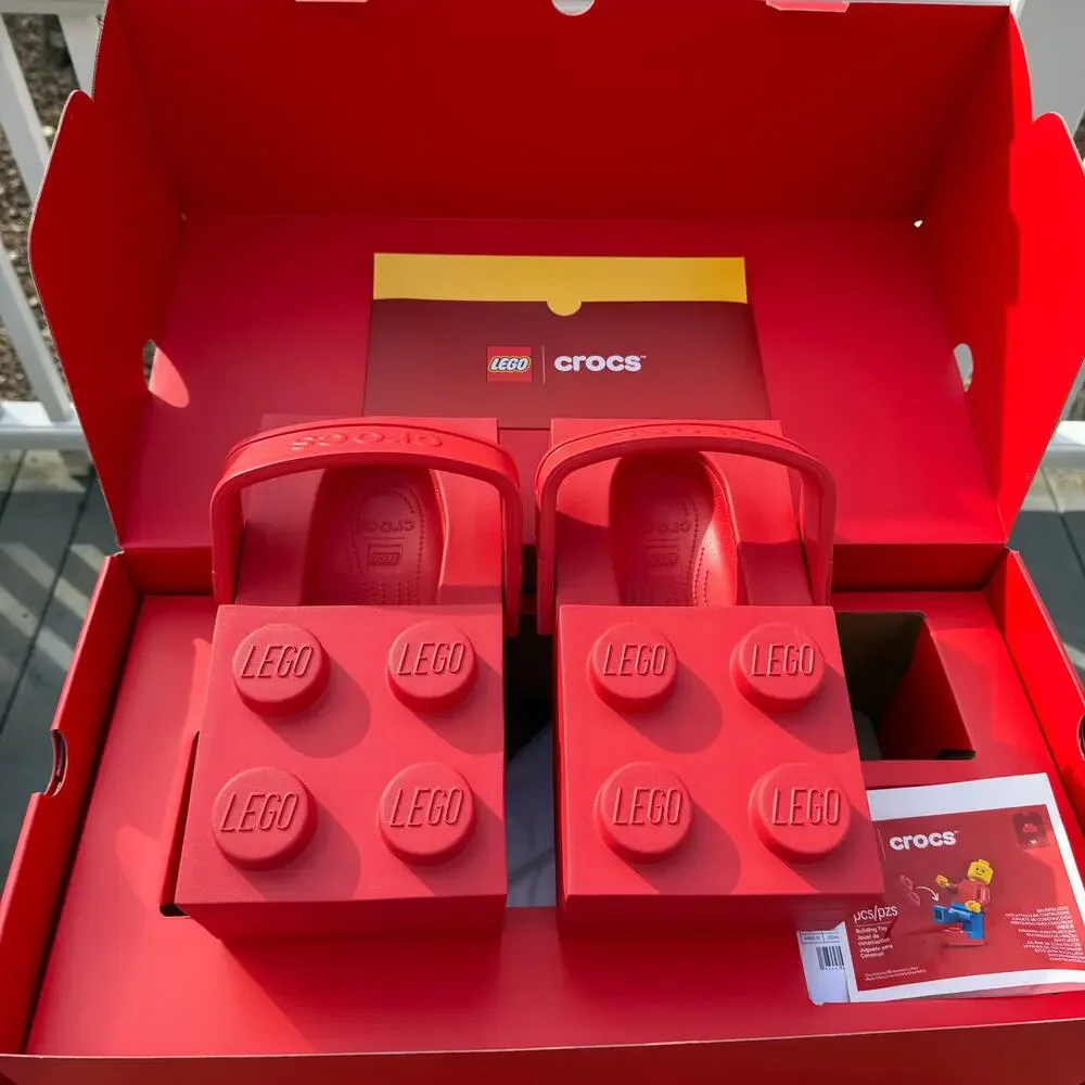 LEGO x Crocs Slides Red M6 W8 NWT Limited Edition Brick Sandals